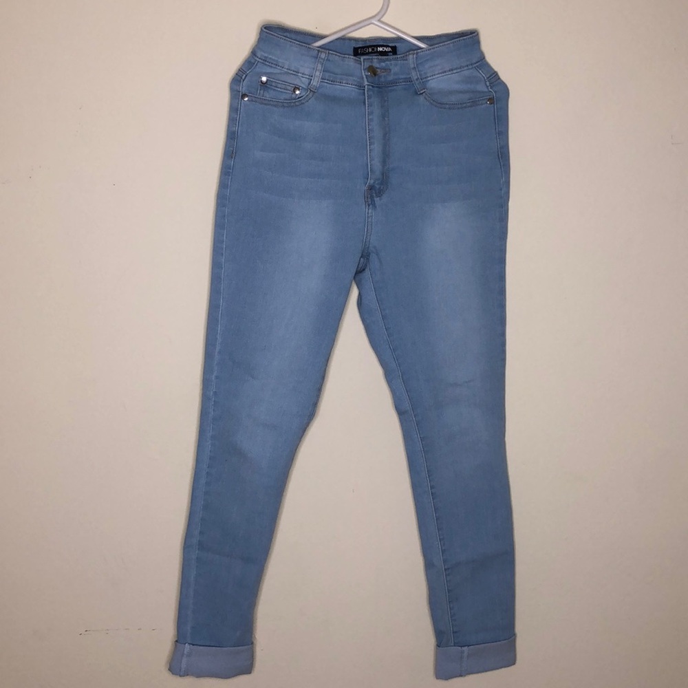 Light wash high waisted jeans